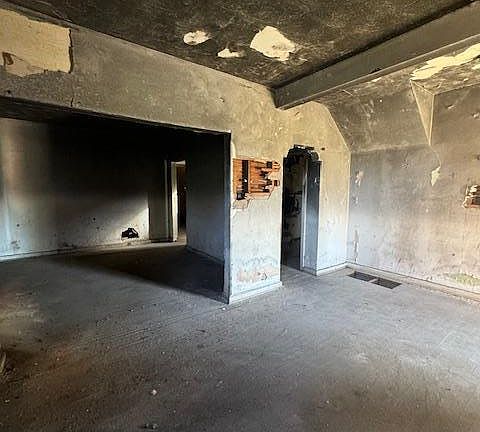 3rd image of 2918 N Euclid Ave