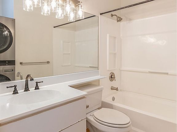 5th image of 91-241 Hanapouli Cir APT 24J