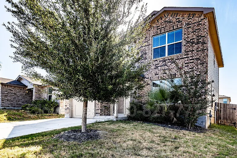 3 bed, 2.5 bath, 1508 sqft, $1,597 — Photo 2