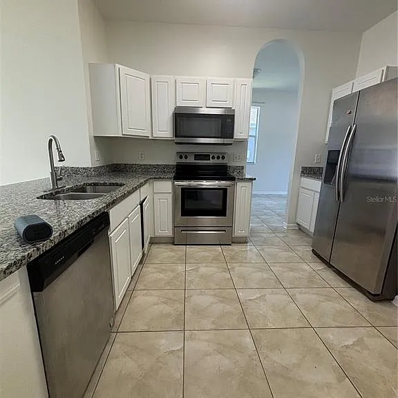10510 Beneva Dr — Photo 2