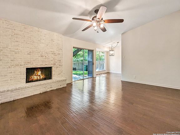 2nd image of 4426 BRIARDALE ST