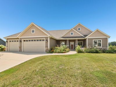 3627 Howell Oaks DRIVE, Waukesha, WI, 53188