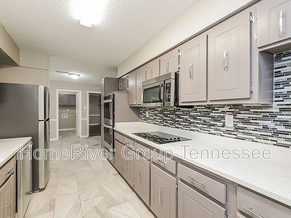 5th image of 3388 Greenridge Cv