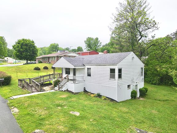 2nd image of 160 Summerfield Rd