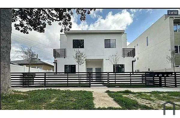 Building Photo - 5650 Auckland Ave #HALF