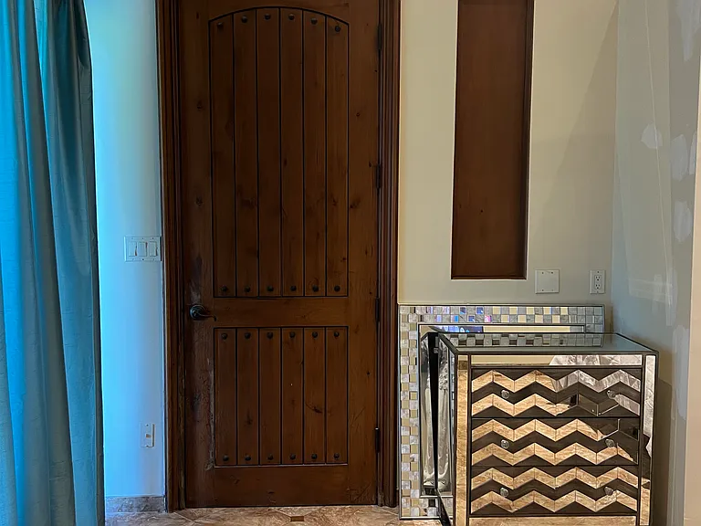 Hackamore Ln — Photo 7