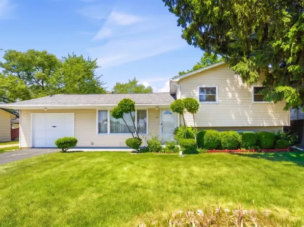 380 Barron Blvd, Grayslake, IL 60030