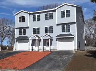 61 Sunderland Rd, Worcester, MA 01604