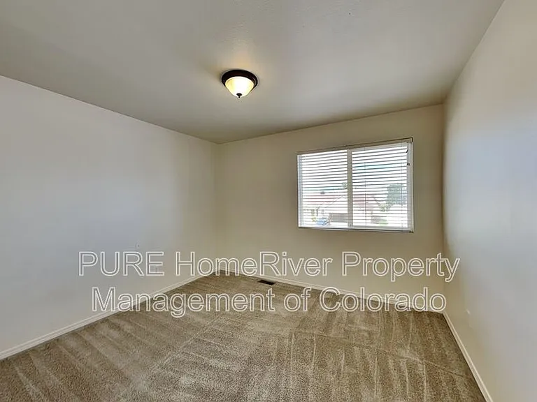 7265 Waterman Way — Photo 10