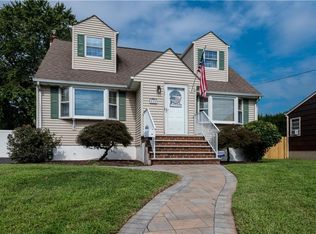 525 Bamford Ave, Woodbridge, NJ 07095