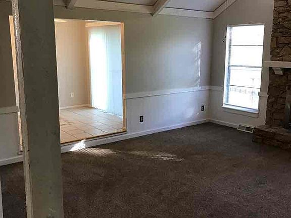 2nd image of 8927 Manning Ave