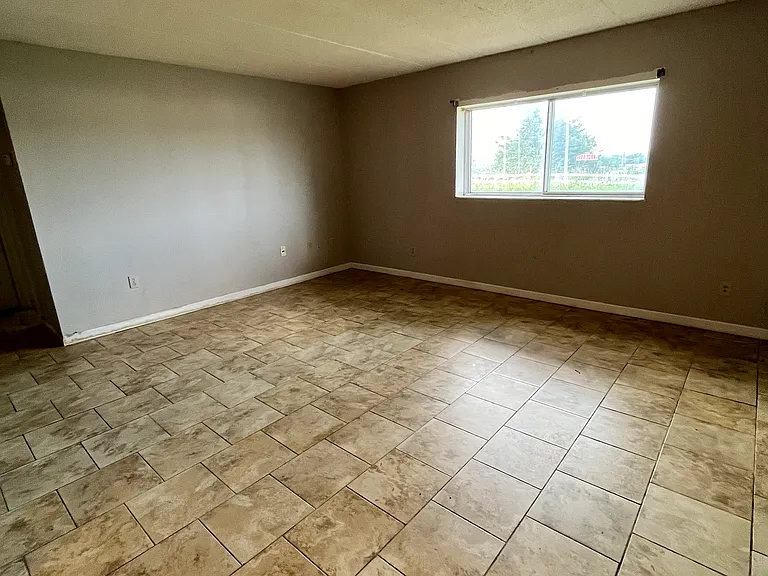 716 N Sprigg St #101 — Photo 5