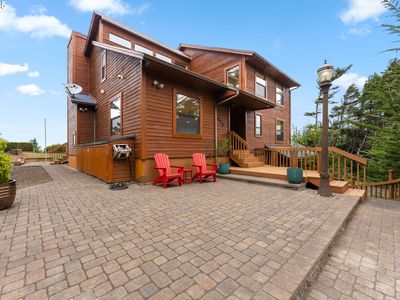 620 John Ave, Coos Bay, OR, 97420