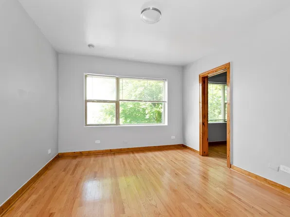 6000-02 S Whipple St #3041-45, Chicago, IL 60629