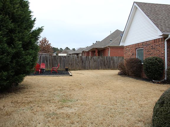 4th image of 4011 Hermitage Dr