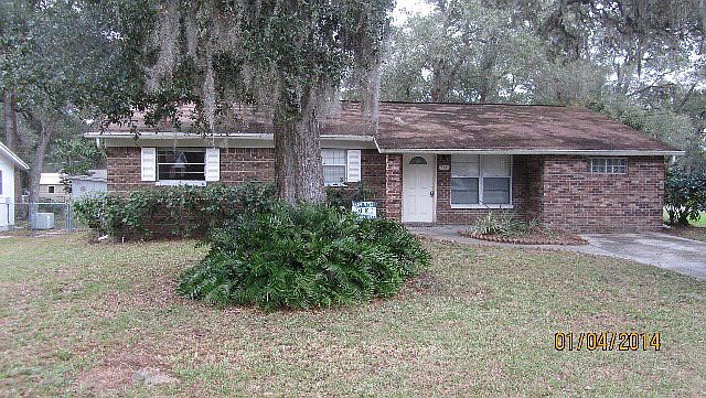 1st image of 301 W Gardenia Dr