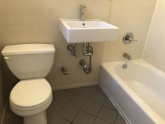 Rented by Waverly Realty Associates | media 7