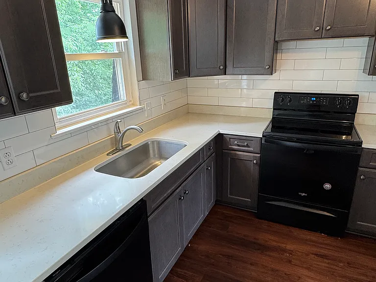 1010 Ridgeway Ave #8 — Photo 6