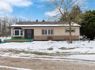 1821 Myersville Rd, Akron, OH 44312