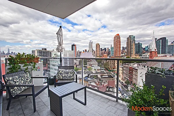 Sold by Modern Spaces | media 13