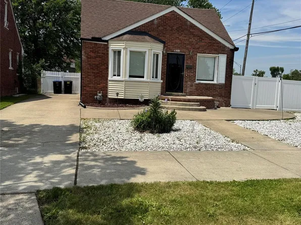 13585 Rockdale St, Detroit, MI 48223