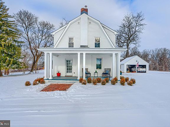 3rd image of 17011 Troyer Rd