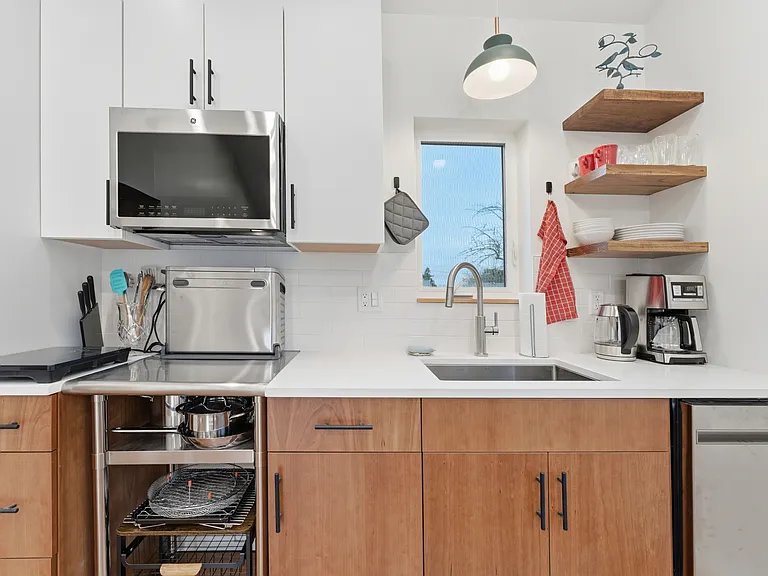 5003 NE Mason St #B-1 — Photo 2