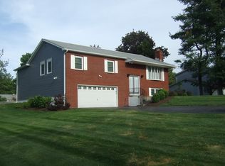 51 King George Rd, Poughkeepsie, NY 12603