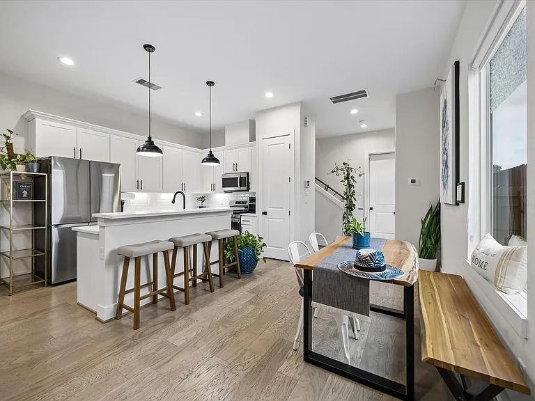 2625 Paul Quinn St #B — Photo 11