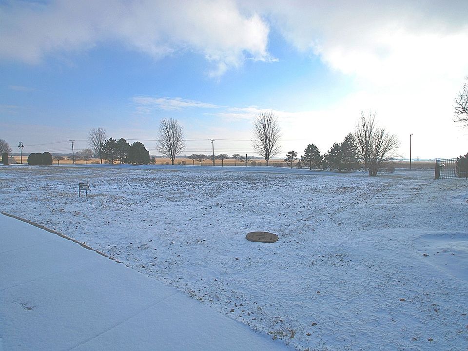 2nd image of 21444 Westminster Ln