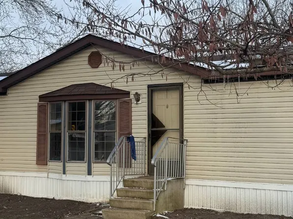 6083 Skipton Dr SW, Grand Rapids, MI 49548