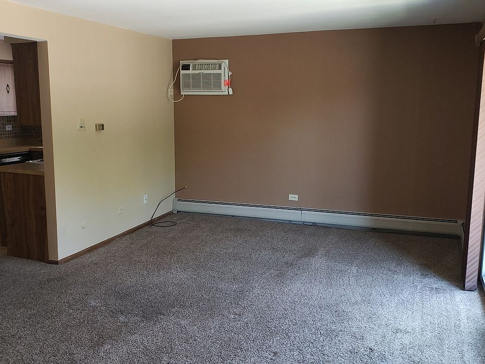 1st image of 9700 S Karlov Ave APT 2W