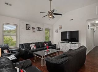 408 W Holly St, Kill Devil Hills, NC 27948