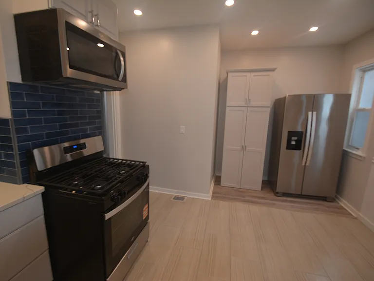 31 Claybourne St #1 — Photo 9