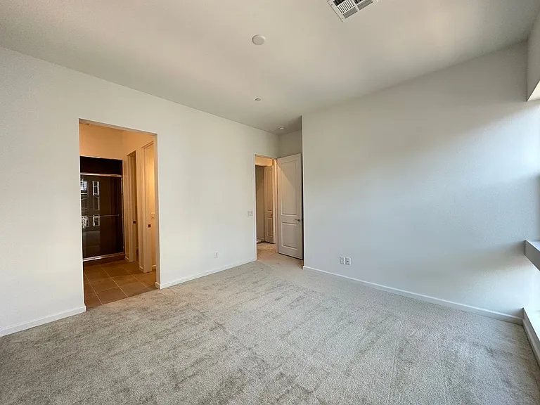 3341 Esker Ridge Ave — Photo 9