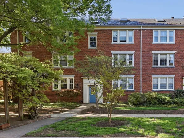 525 Bashford Ln APT 4, Alexandria, VA 22314
