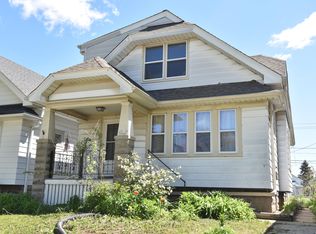 2012 S 69th St, Milwaukee, WI 53219