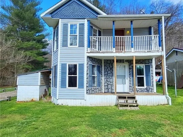 6811 Upper Mud River Rd, Branchland, WV 25506