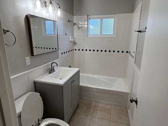 5th image of 1754 Chevalier Dr