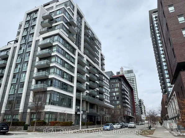 200 Sackville St #402, Toronto, ON M5A 0C4