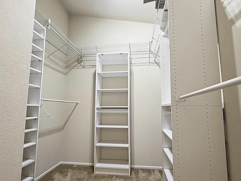10665 Cherry Hills Dr — Photo 13