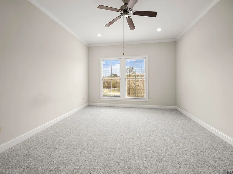 998 Stanford Ave #303 — Photo 19