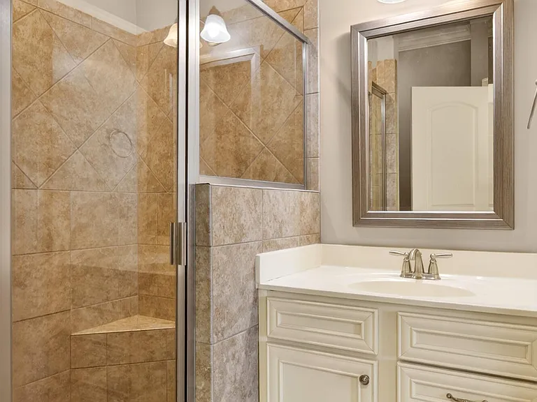 1661 Cambria Dr #B — Photo 27