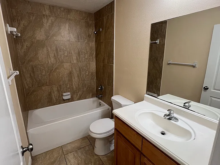 1624 Javier St SE #A — Photo 3