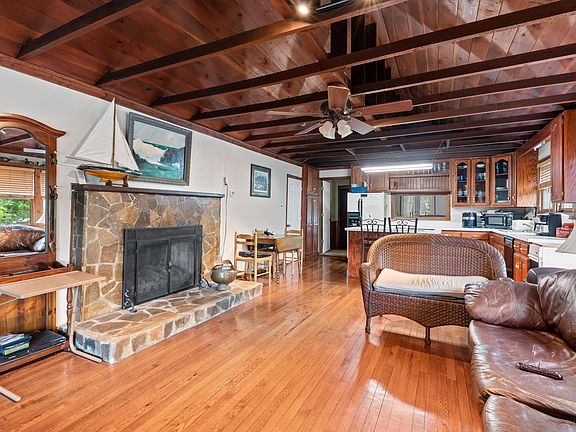 4th image of 426 Lakemont Dr