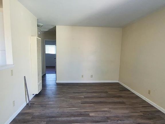 5th image of 114 N Huntington Dr #C