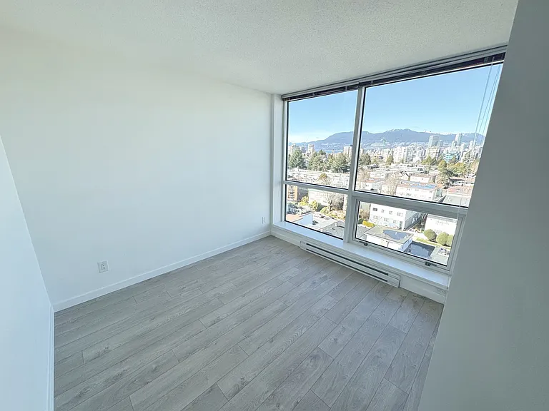 2975 Oak St #1001 — Photo 4