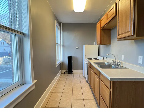 1004 Bluff St, Dubuque, IA 52001