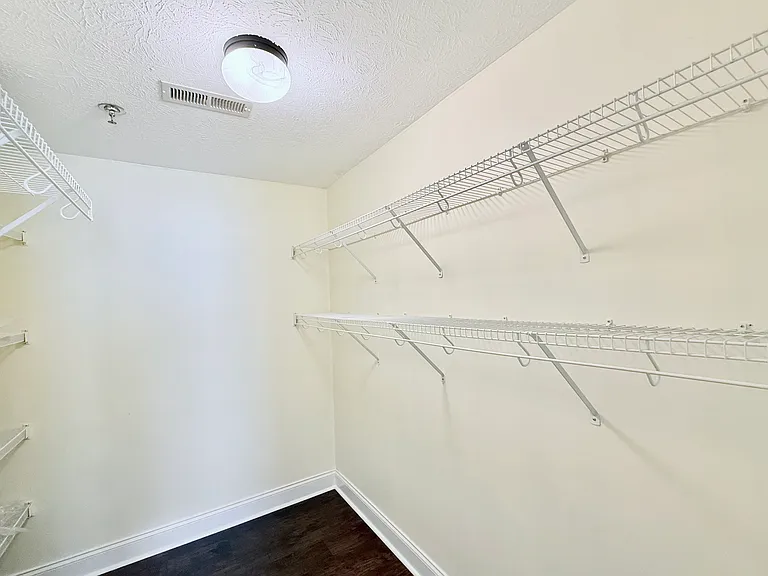 103 Capital St #101 — Photo 10