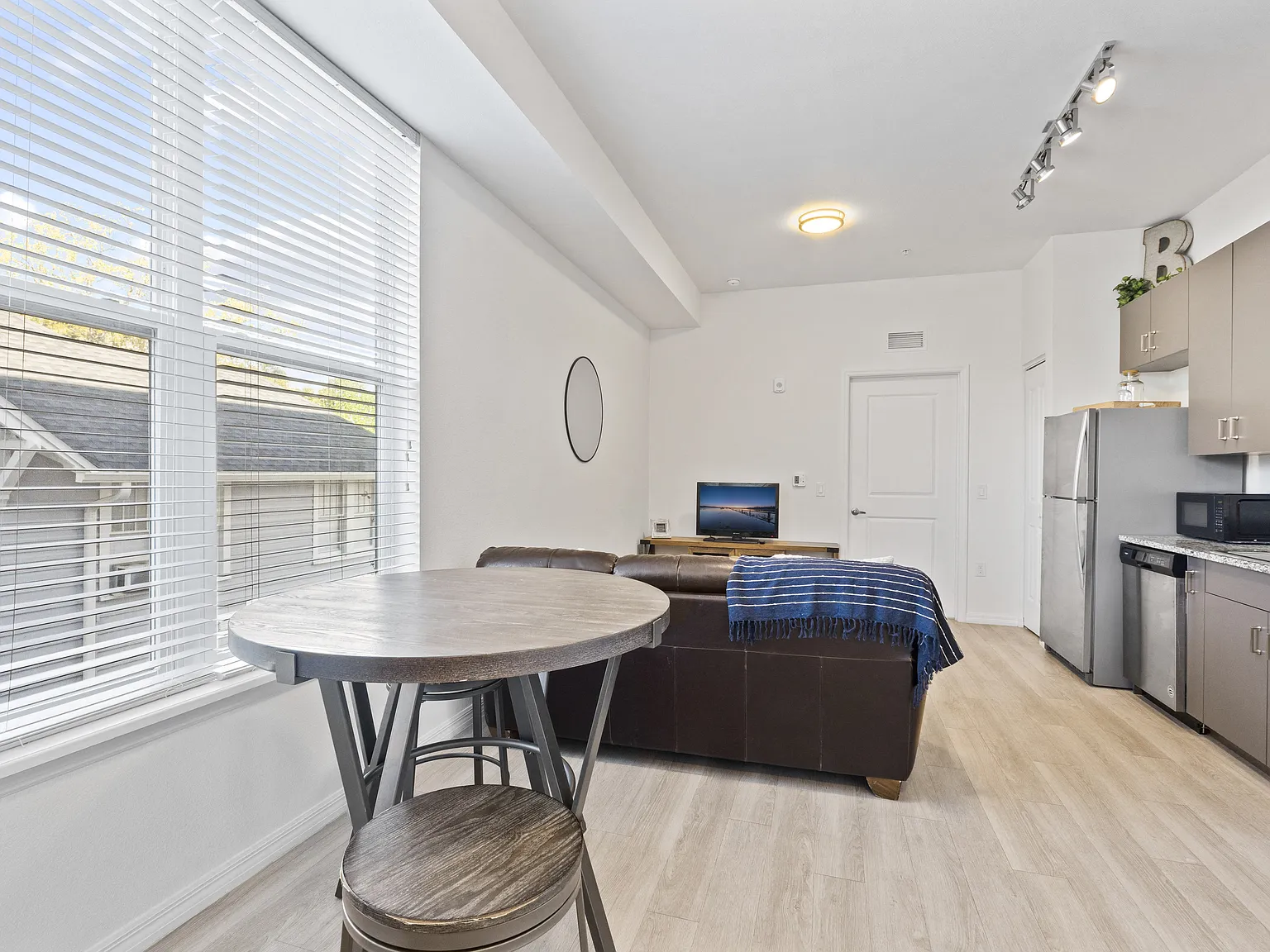 The Gardens Apartments — Photo 2